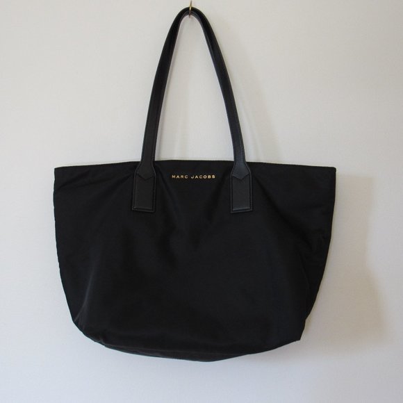Marc Jacobs Wingman Nylon Tote Bag Black 18x12 - Picture 1 of 7